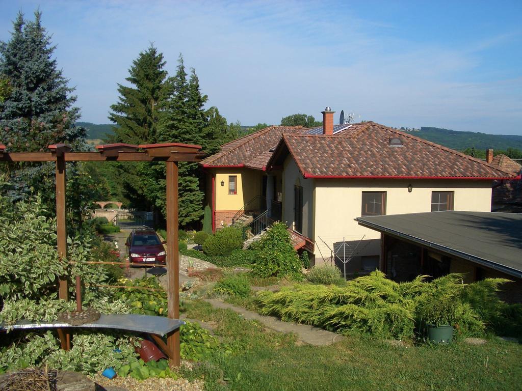 Bundi Vendégház Kehidakustány Extérieur photo